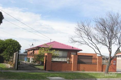 Property photo of 10 Malcolm Crescent Keysborough VIC 3173