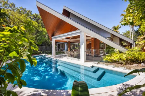 10 Duke St, Sunshine Beach, QLD 4567