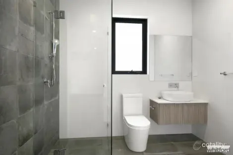 Property photo of 2/357 Pakington Street Newtown VIC 3220