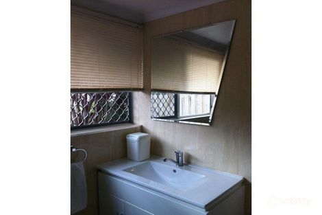 Property photo of 20 Saffron Street Robertson QLD 4109