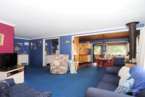 Property photo of 32 Macgibbon Parade Old Erowal Bay NSW 2540