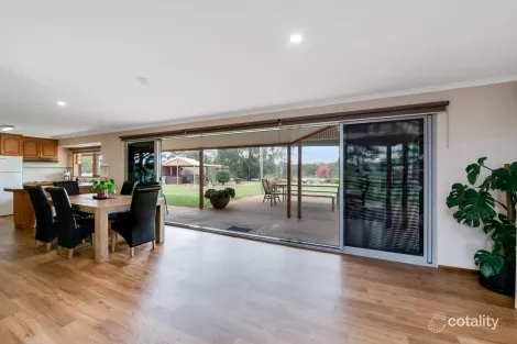 Property photo of 144 Ramon Parade Ravenswood VIC 3453