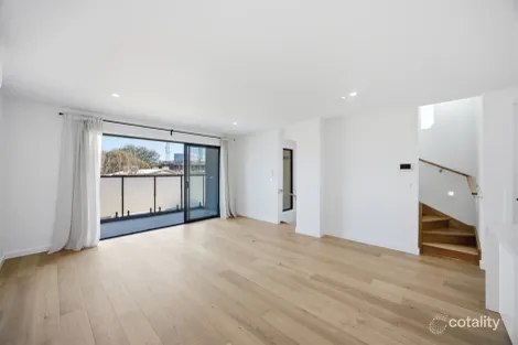 2/17 Bedford Rd, Ringwood, VIC 3134