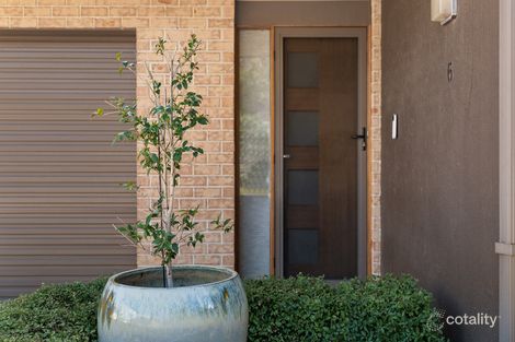 6/11 Mathieson Cres, Weetangera, ACT 2614