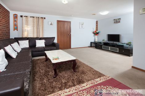 Property photo of 19 Inverness Street Endeavour Hills VIC 3802