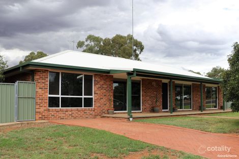 Property photo of 2 Banjo Place Parkes NSW 2870