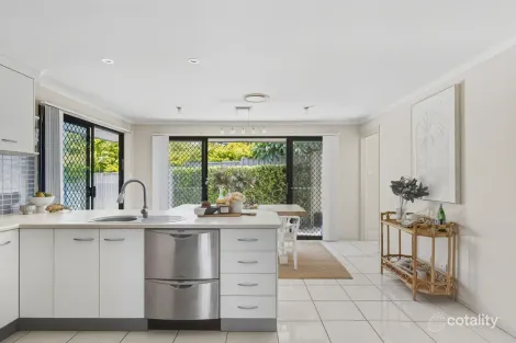 Property photo of 11 Spoonbill Street Birkdale QLD 4159