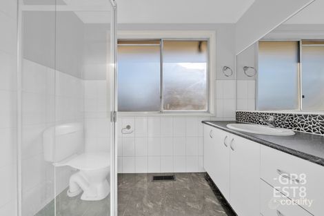 Property photo of 16 Tinks Road Narre Warren VIC 3805