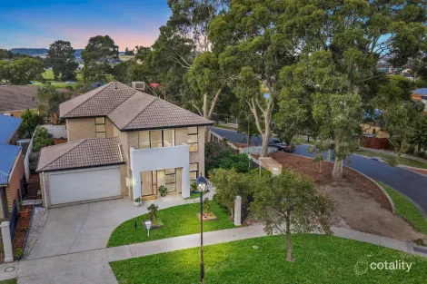 Property photo of 57 The Circuit Pakenham VIC 3810