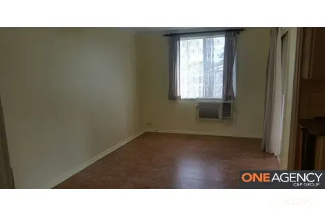 Property photo of 8 Clingan Avenue Lurnea NSW 2170