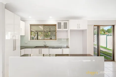 73 Estramina Rd, Regents Park, QLD 4118