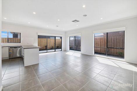 Property photo of 182 Alisma Boulevard Cranbourne North VIC 3977