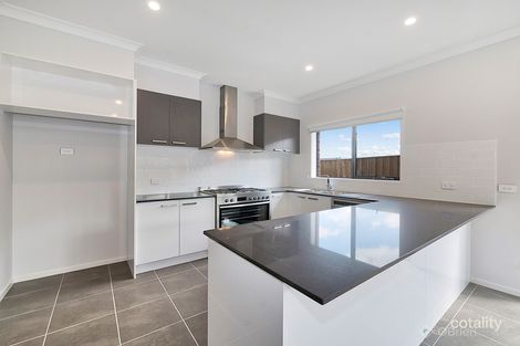 Property photo of 182 Alisma Boulevard Cranbourne North VIC 3977