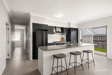 Property photo of 28 Windeyer Street Renwick NSW 2575