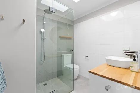 Property photo of 127 South Valley Road Highton VIC 3216