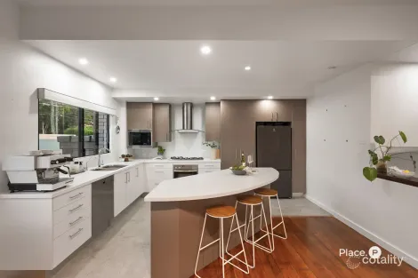 Property photo of 3 Andrea Tarragindi QLD 4121