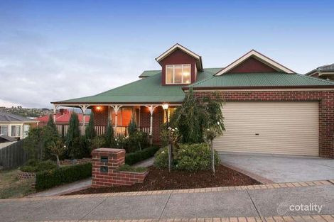 2 Champagne Rise, Chirnside Park, VIC 3116