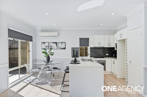 Property photo of 6 Windsor Place Forest Lake QLD 4078