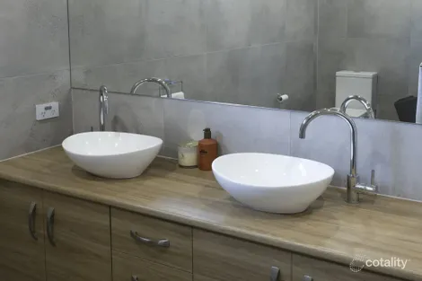 Property photo of 18 Malibu Drive Goondiwindi QLD 4390