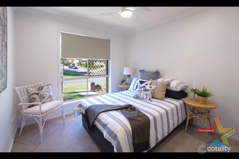 Property photo of 2 Banbury Close Bundamba QLD 4304