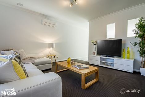 17d Welburn St, Nollamara, WA 6061