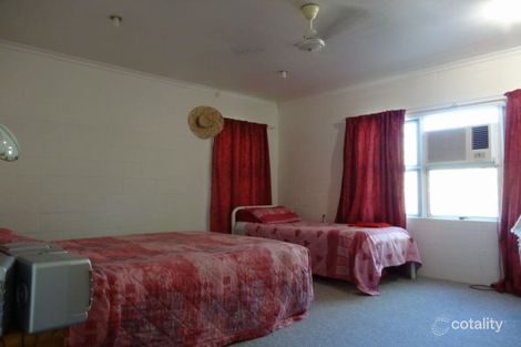 2 Flinders Hwy, Breddan, QLD 4820