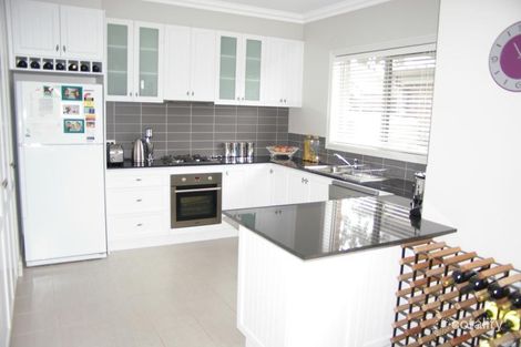 Property photo of 2/8A Howey Street Gisborne VIC 3437