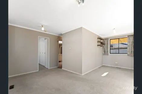 Property photo of 10 Frances Court Cranbourne VIC 3977