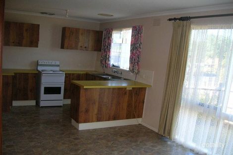 17 Mccarthy St, Churchill, VIC 3842