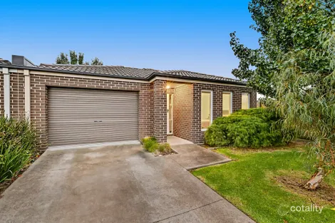 11 Bibury St, Cranbourne North, VIC 3977