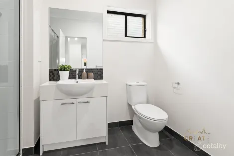 Property photo of 29 Queen Circuit Sunshine VIC 3020