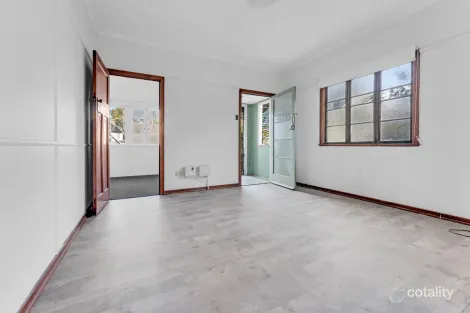 Property photo of 40 Lindsay Street Bundamba QLD 4304