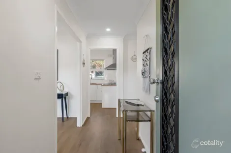 Property photo of 8 Panorama Avenue Hackham SA 5163