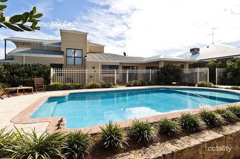 Property photo of 17 Calypso Road Halls Head WA 6210