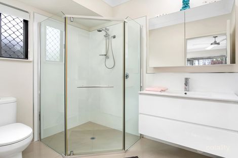 Property photo of 15 Arrowsmith Close Smithfield QLD 4878