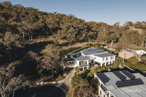 Property photo of 10 Bonwick Place Garran ACT 2605