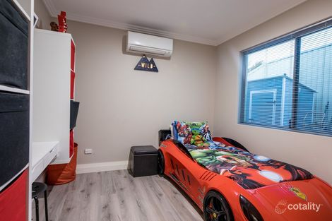 Property photo of 38 Ray Gardiner Vista Tapping WA 6065