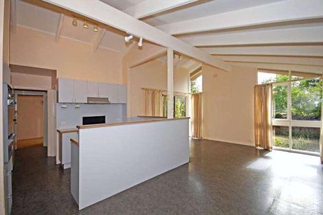 Property photo of 13 Glen Tower Drive Glen Waverley VIC 3150