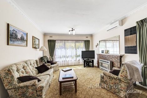 Property photo of 32 William Street Mount Waverley VIC 3149