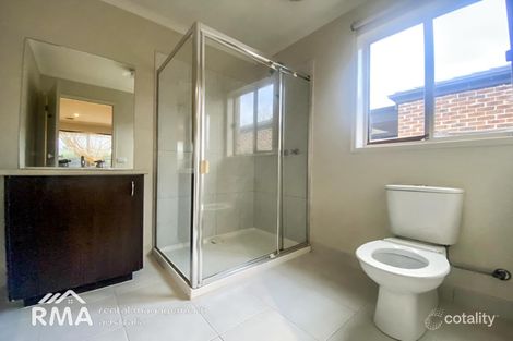 Property photo of 43 Emperor Parade Tarneit VIC 3029