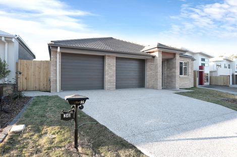 2/36 Frederick Pl, Park Ridge, QLD 4125