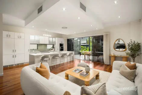 Property photo of 31 Pine Street Hamilton QLD 4007