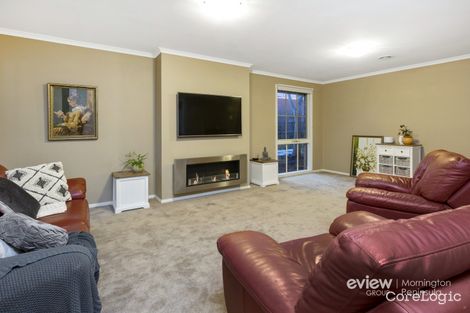 Property photo of 18 Kingston Close Mornington VIC 3931