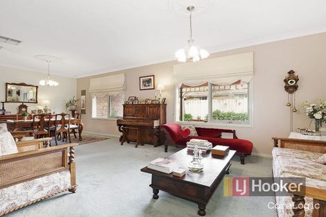 Property photo of 10 Shearer Drive Rowville VIC 3178