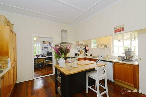Property photo of 70 Brinawa Street Camp Hill QLD 4152