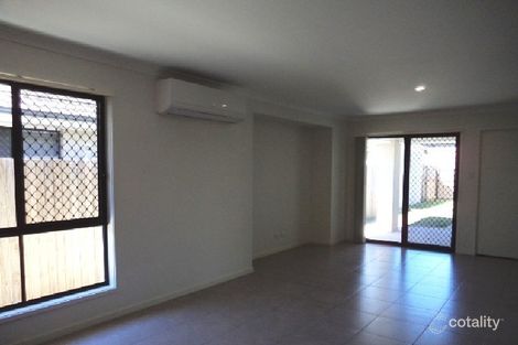 Property photo of 18 Sovereign Drive Deebing Heights QLD 4306