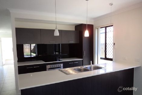 Property photo of 18 Sovereign Drive Deebing Heights QLD 4306