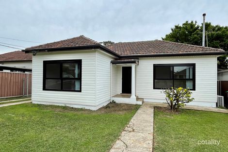 Property photo of 32 Glenview Avenue Revesby NSW 2212