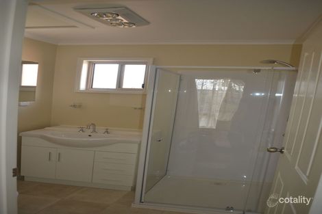 Property photo of 11 Ochre Place Sunbury VIC 3429