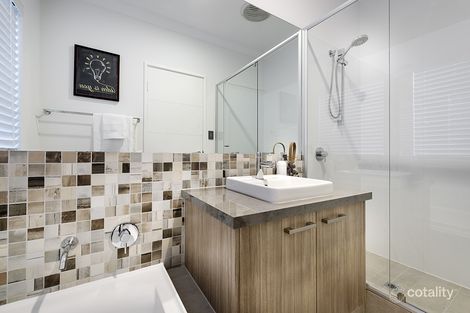 Property photo of 11 Allinga Crescent Craigie WA 6025